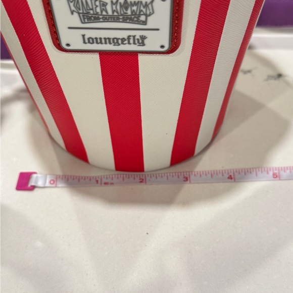 Loungefly Killer Klowns Popcorn Crossbody purse - Picture 9 of 10